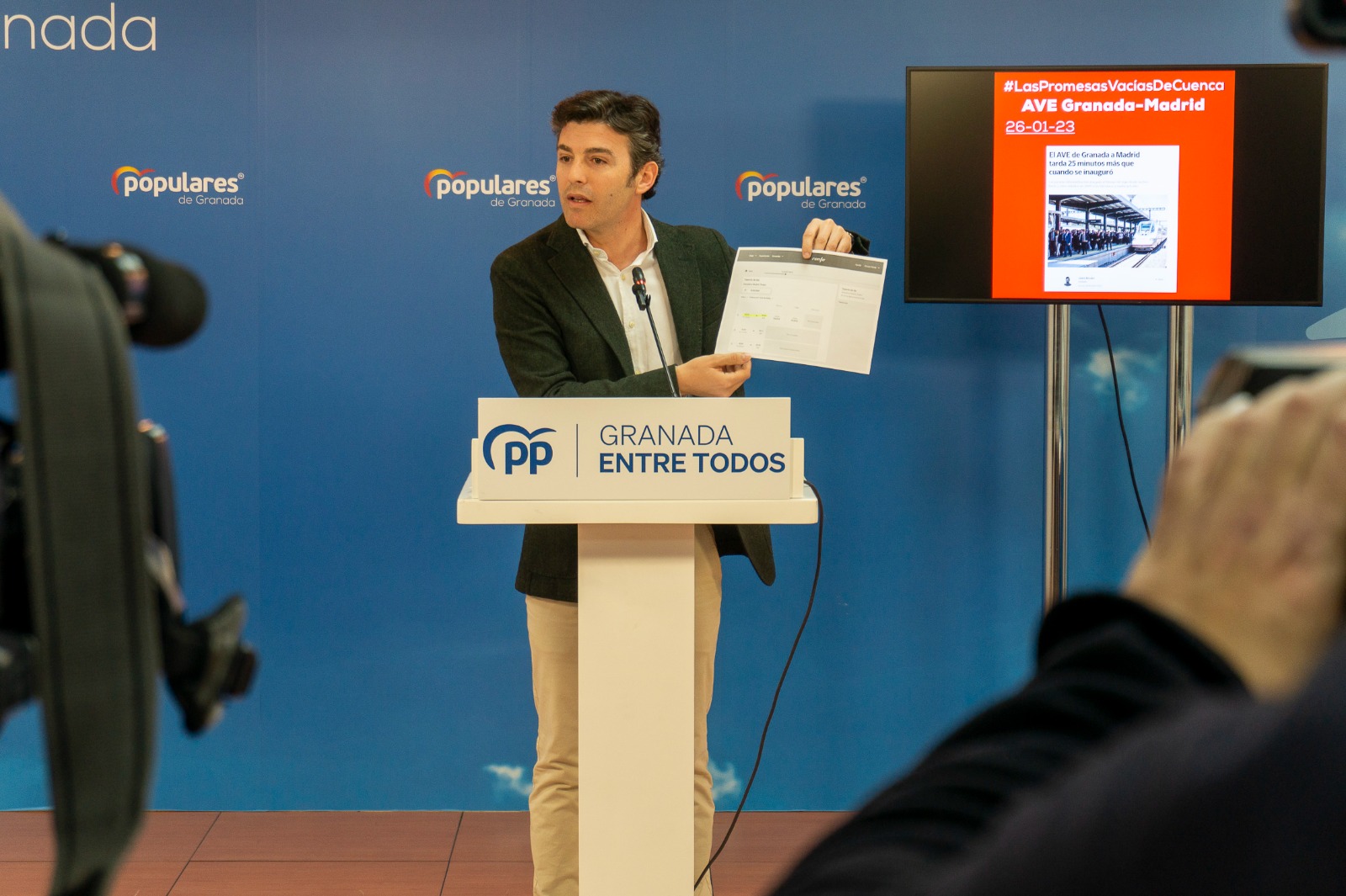El PP reivindica que “Granada merece más” y exige las 5 conexiones de AVE que precisa.